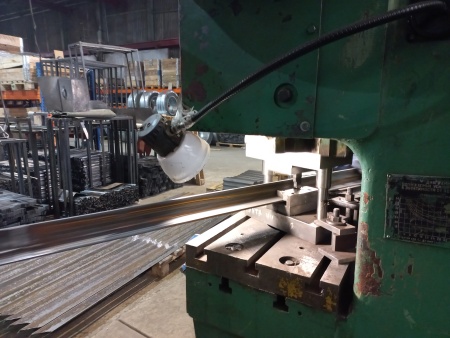 Процесс производства стоек ОЗ-288 (50х50х5мм) 2500мм