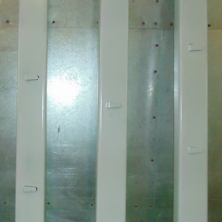 Столб из гнутого швеллера (100х50х4мм) 2000мм