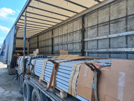 Столбы из гнутого швеллера (100х50х4мм) 3000мм